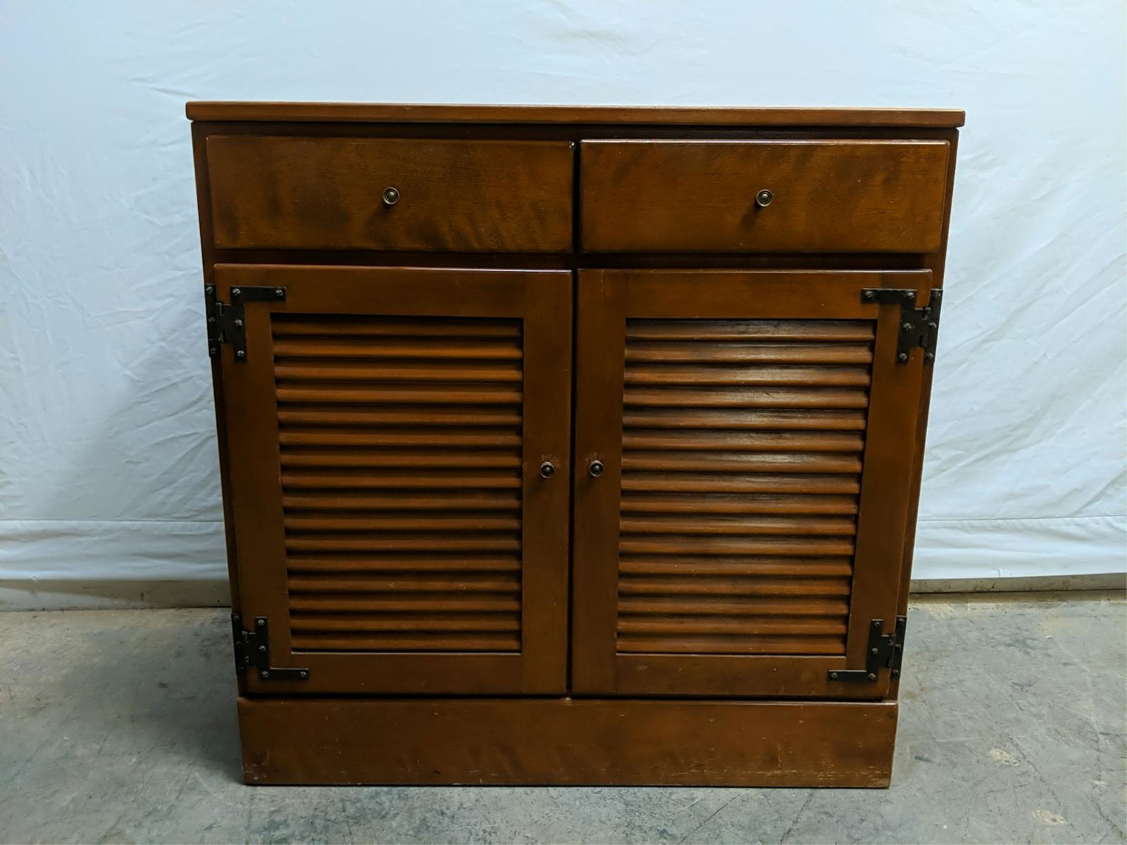 Ethan Allen solid maple server: 2 drawer / 2 door good condition 30" W x 18 1/2" d x 30" T