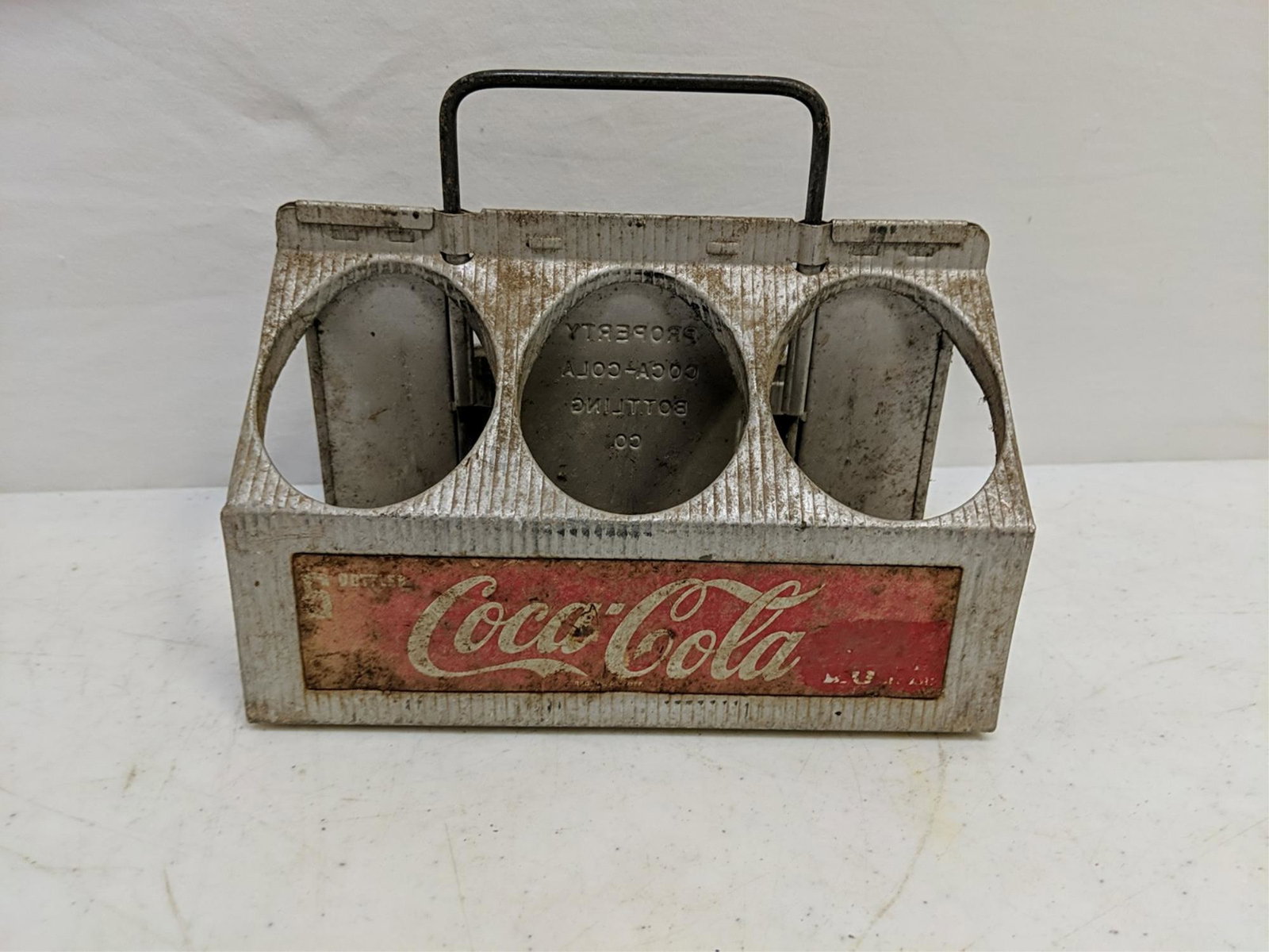 Vintage Aluminum Coca Cola 6 pk carriet: needs cleaned 8 1/8" x 6 1/2" x 5 1/8" W