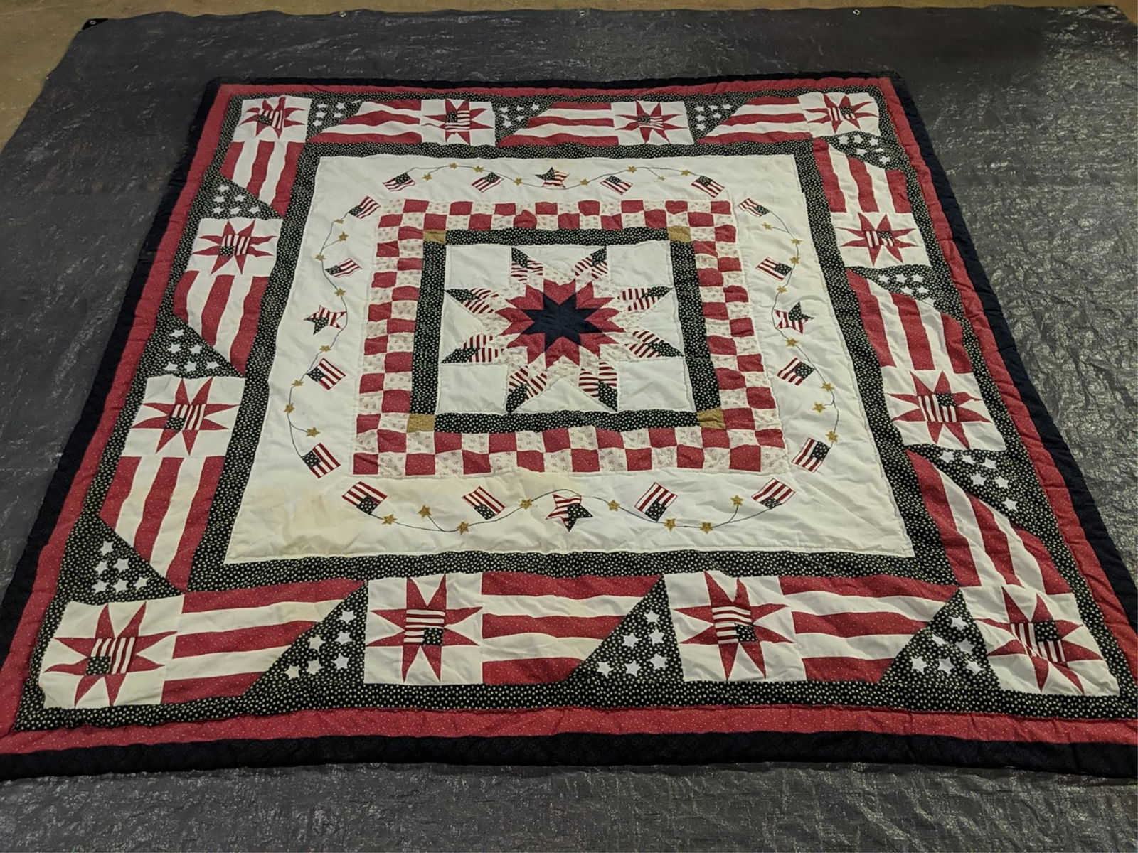 Stars and Stripes Quilt (1 of 3)