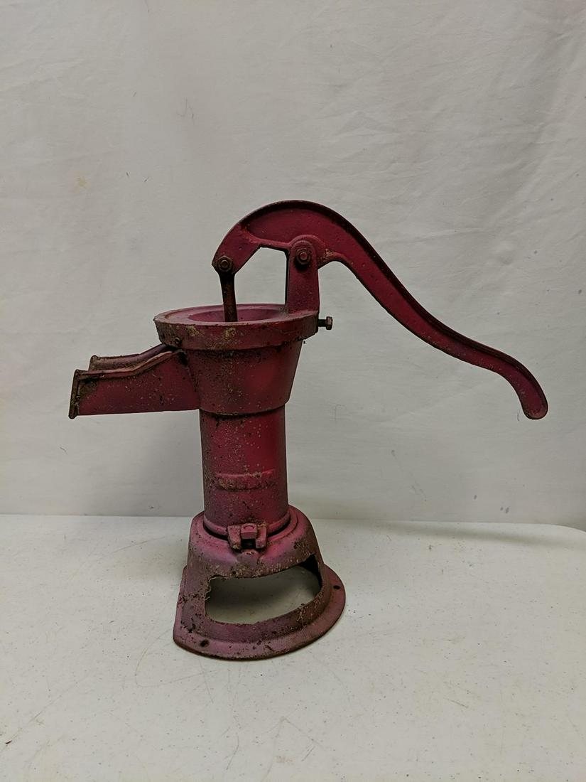 Cast Iron Well Pump: 16 1/4" T x 13" W needs oiled