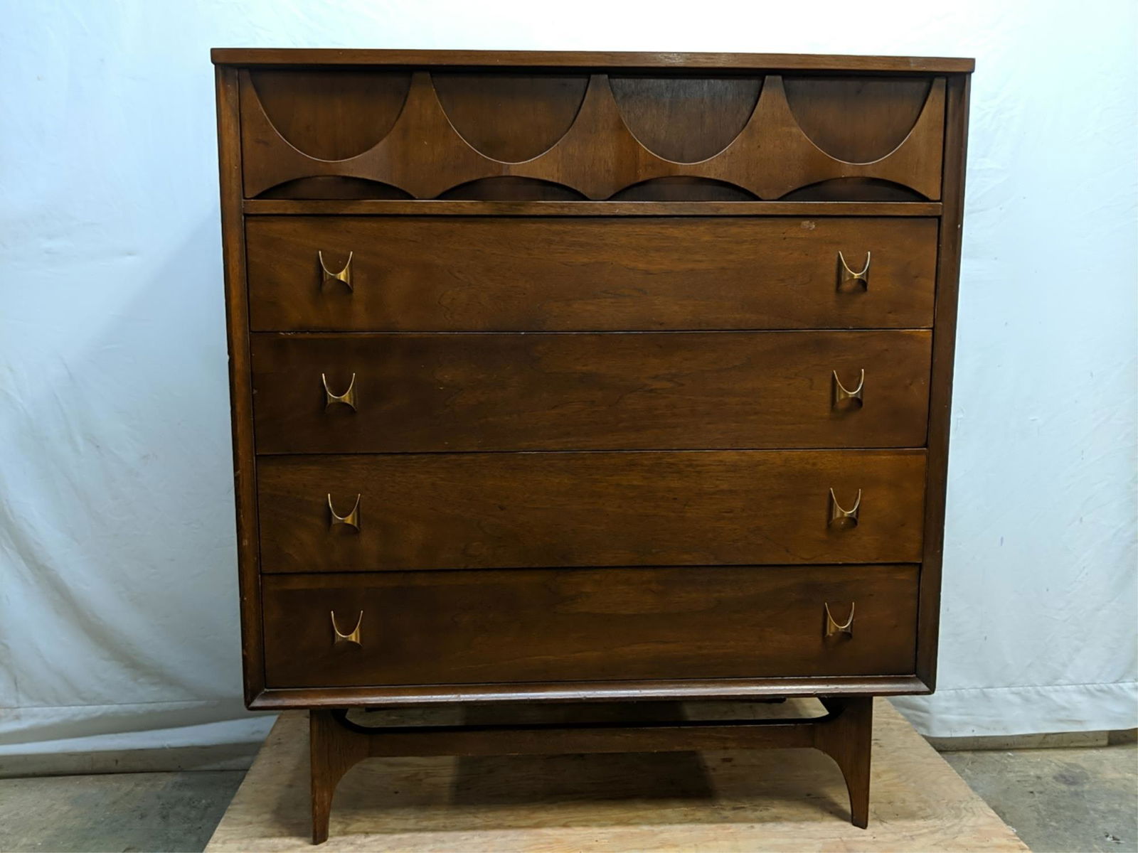 Mid Century Modern Broyhill Brasillia Chest (1 of 8)