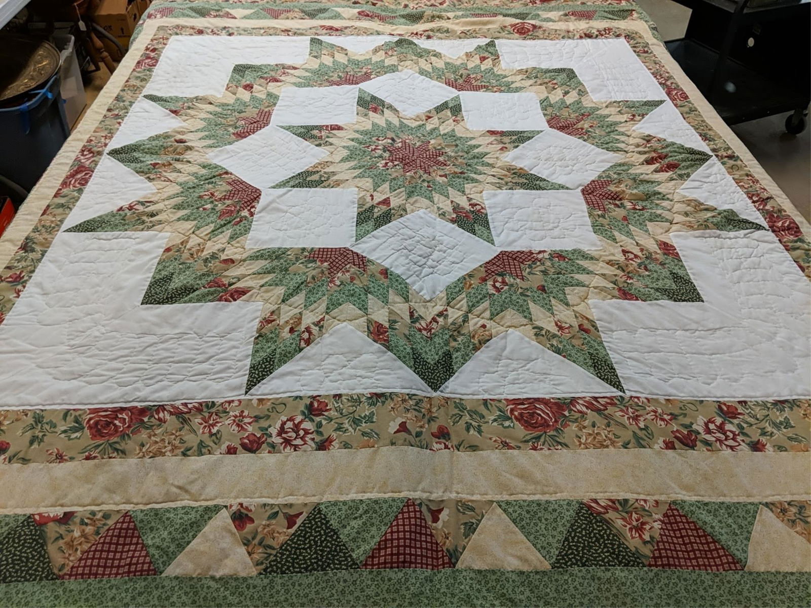 large center star quilt (1 of 2)
