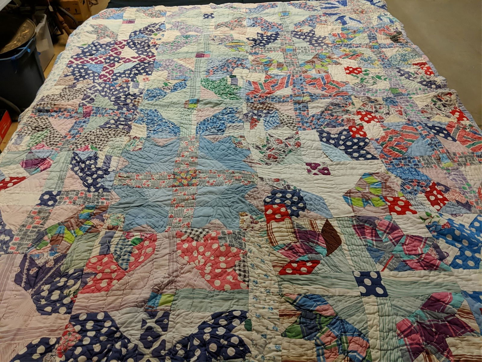 Old Patchwork hand made quilt (1 of 3)