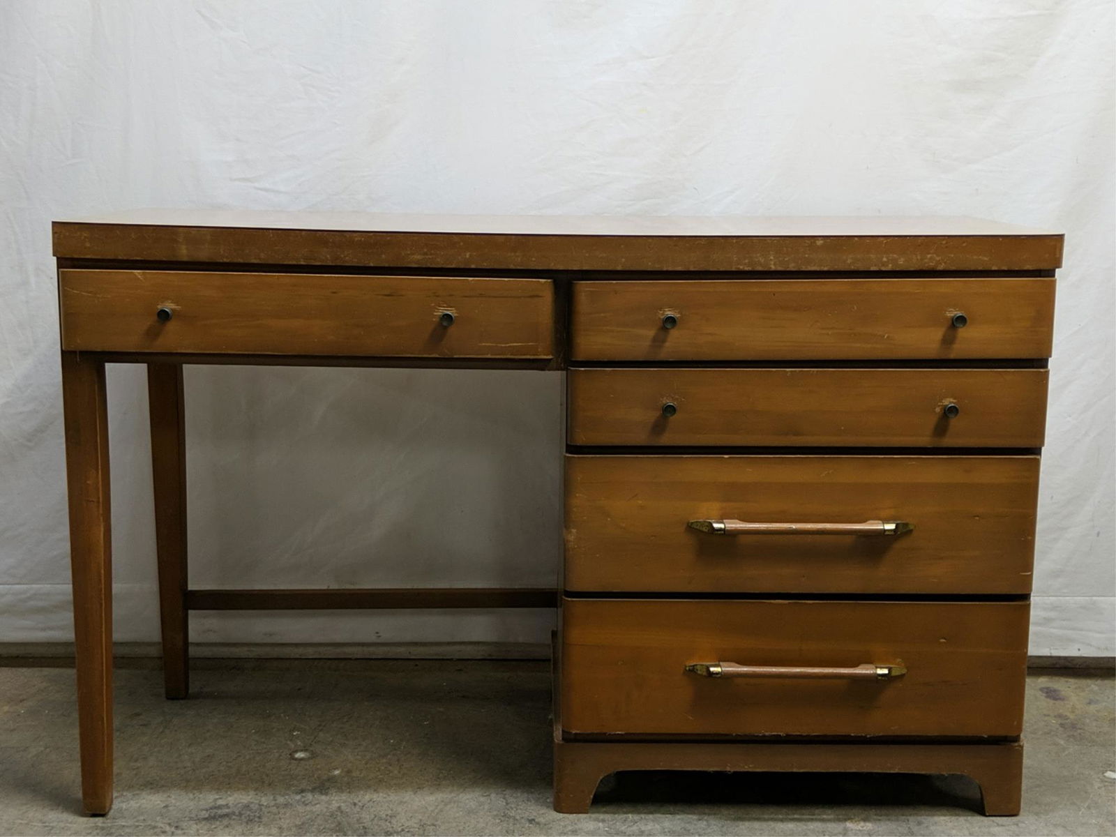 Mid Century Modern Desk with formica top (1 of 3)