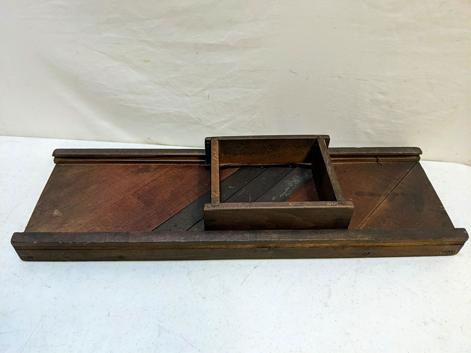 Indianapolis Kraut Cutter with original label (1 of 3)