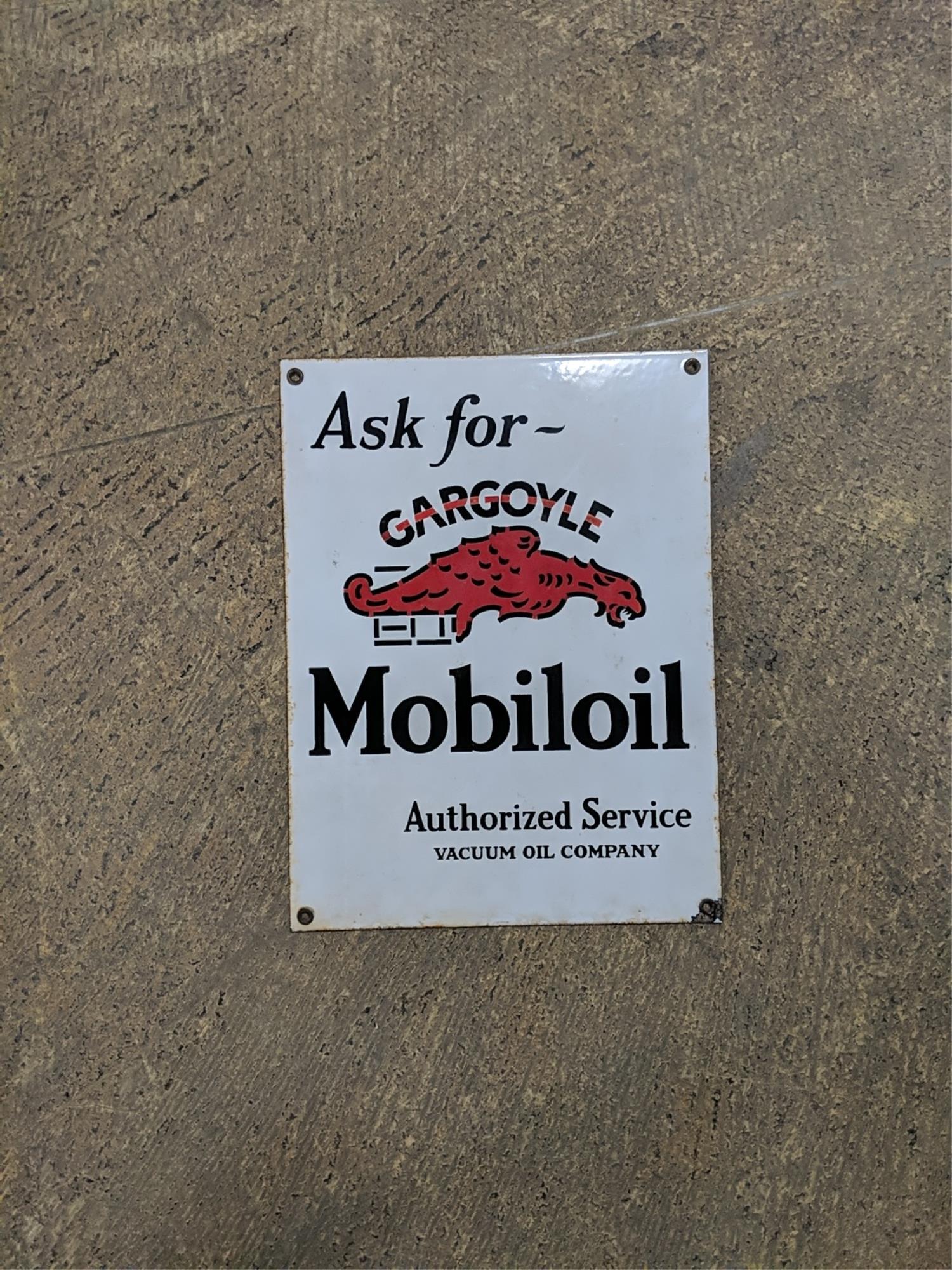Mobil oil gargoyle porcelain service sign (1 of 4)