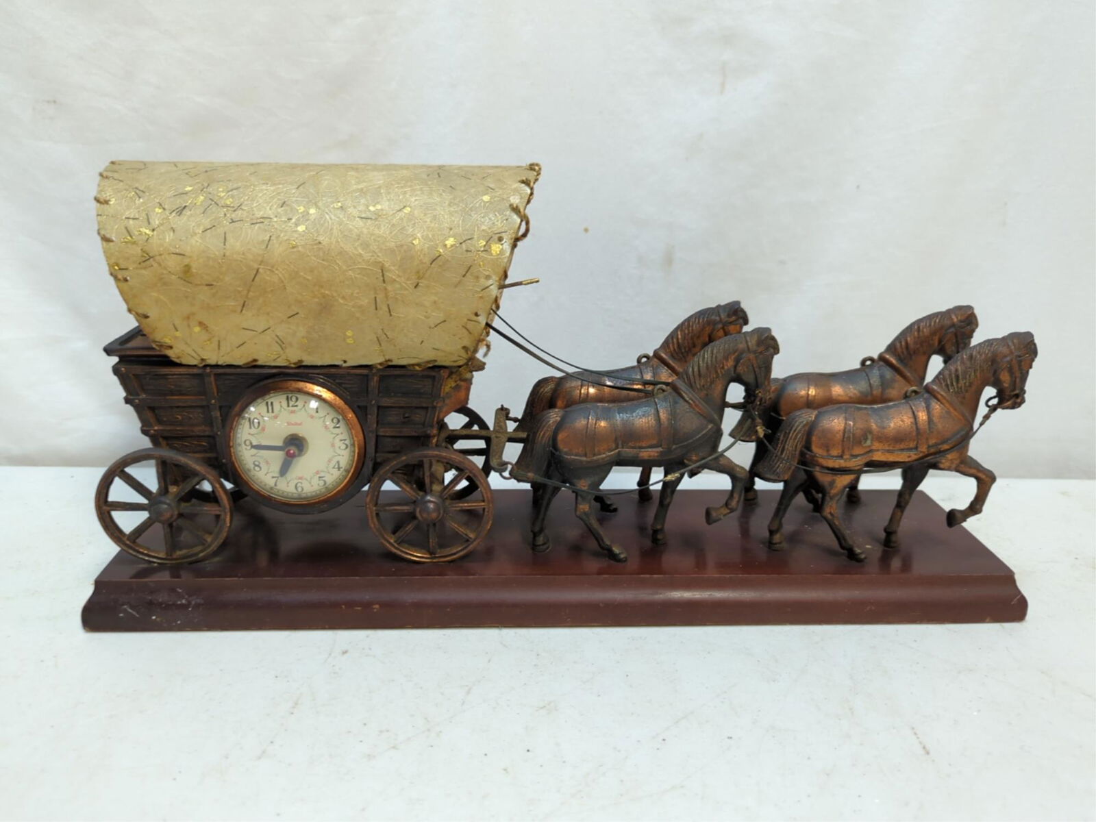 Vintage United Clock C., Covered Wagon clock (1 of 3)