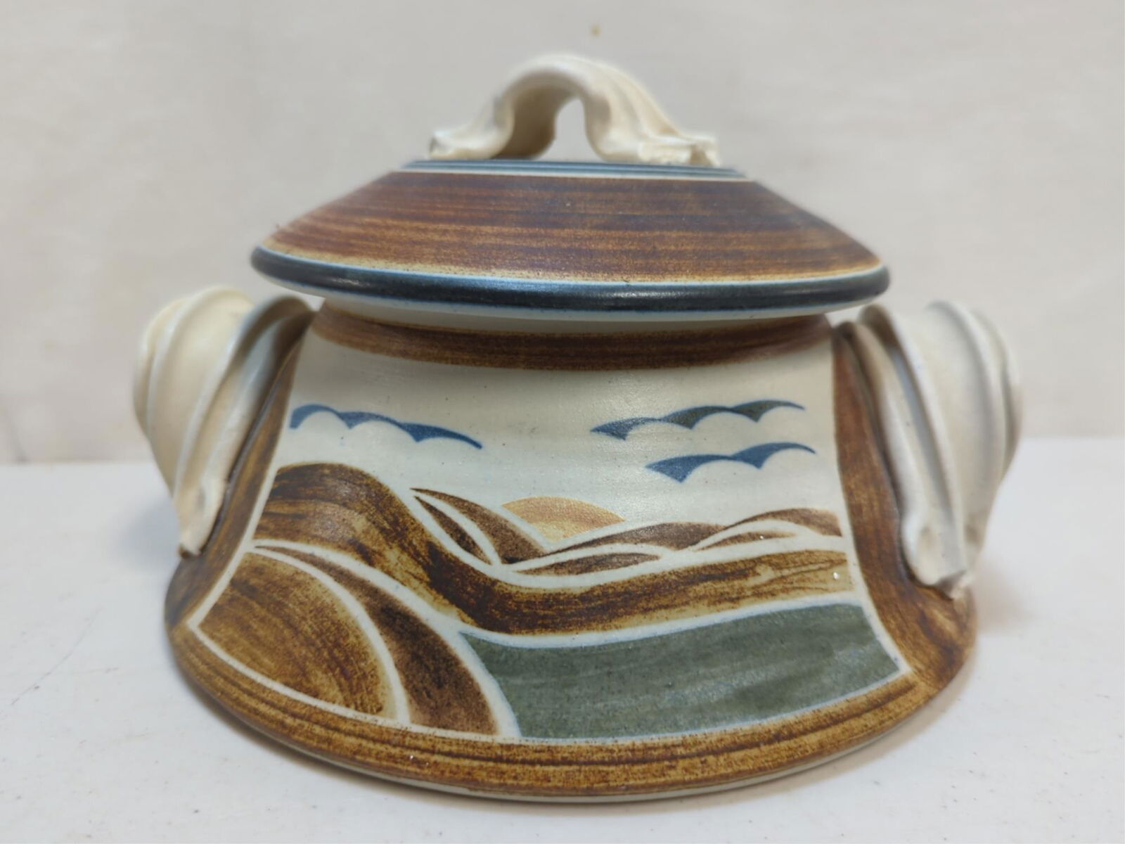 Studio Indian Pottery soup Tureen (1 of 3)