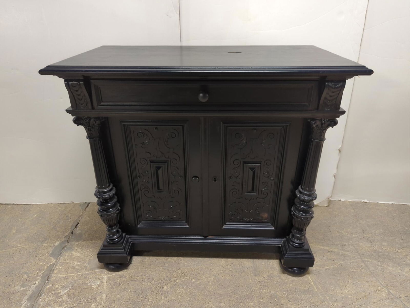 Mahogany 2 door server Jacobean painted black (1 of 6)