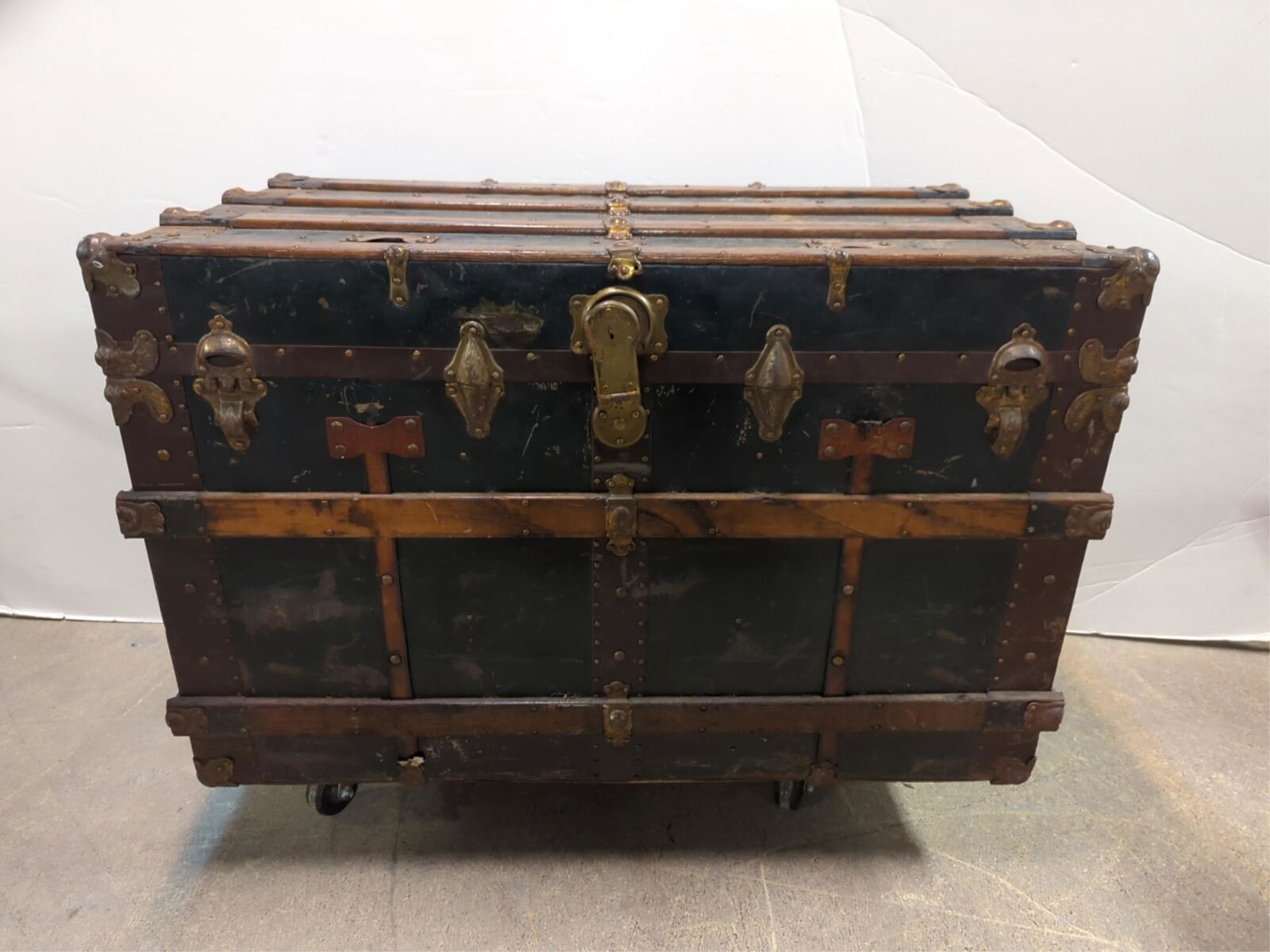 Wooden Flat Top Trunk with metal tray (1 of 1)