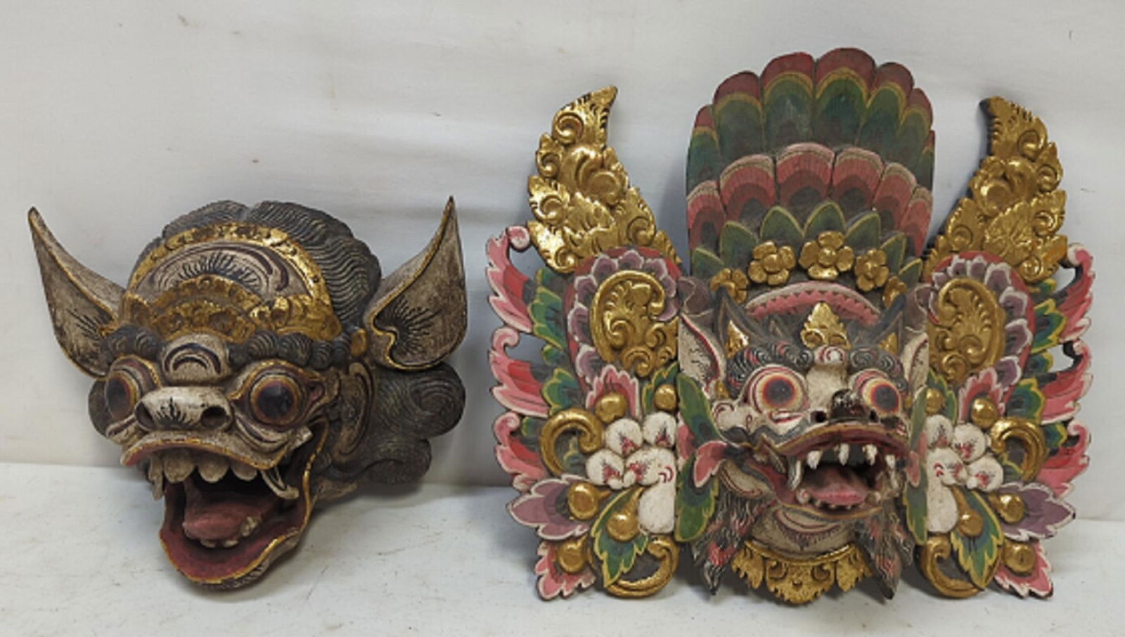 2 hand carved Indonesian Folk Art Mask (1 of 2)