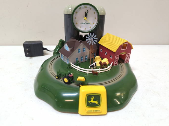 John Deere Alarm Clock (0039) on Aug 06, 2022 Heritage Antiques
