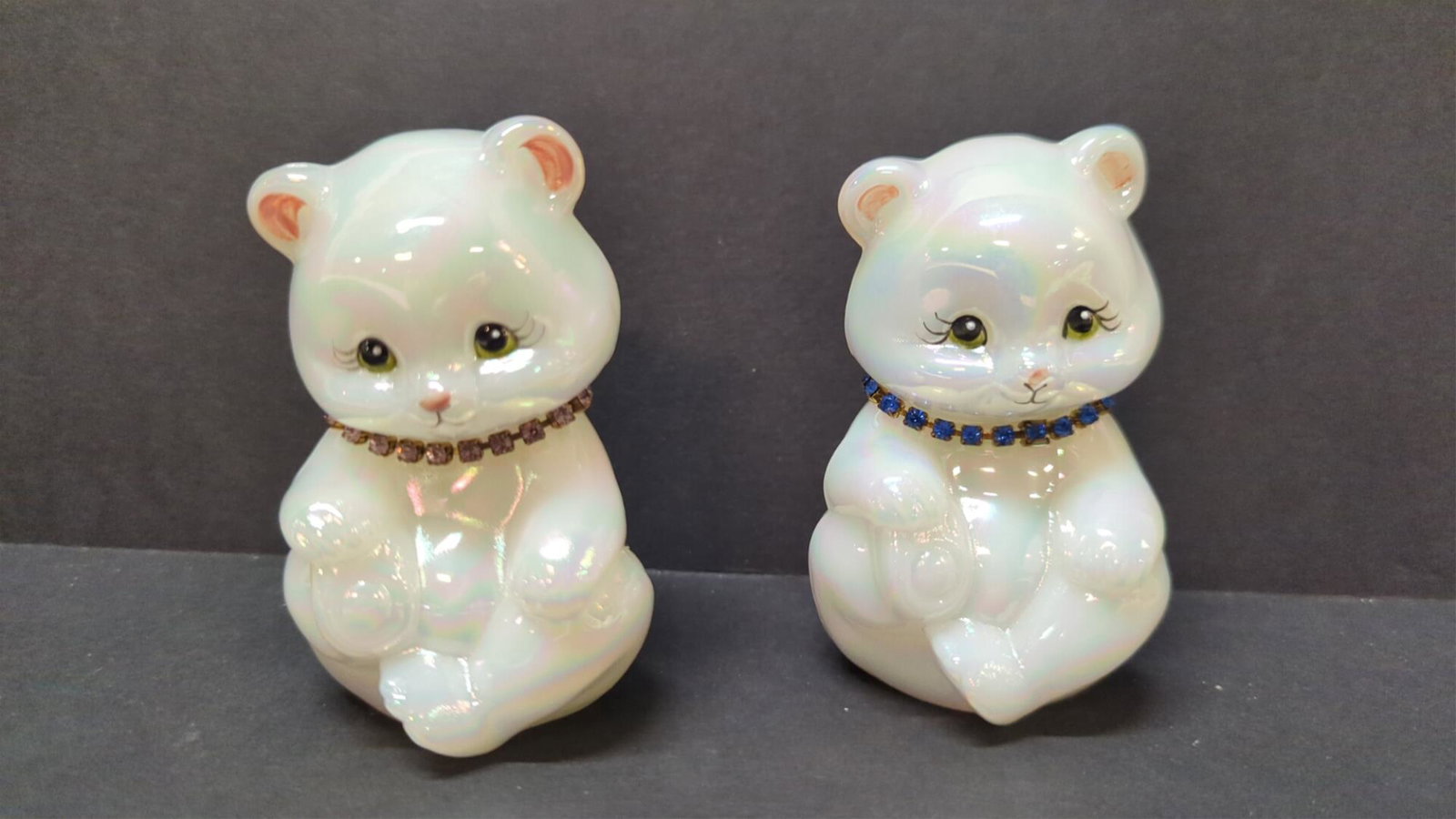 Artist signed Fenton Teddy bears with necklaces (1 of 2)