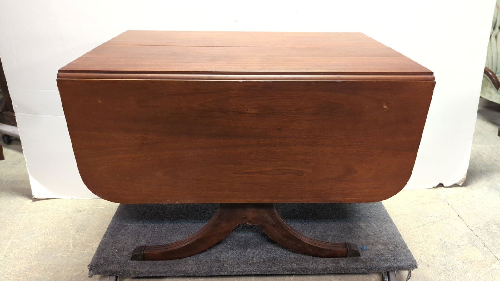 Duncan Phyfe double pedestal drop leaf table: 16" drops, 58" L x 40" W x 29 1/2" T