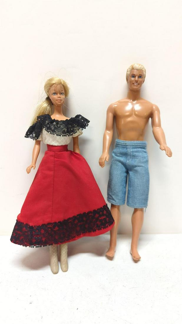 make out Phonetics via Vintage 1968 Ken & 1970 Barbie dolls - Nov 19, 2022 | Heritage Antiques & Auction in GA make out Phonetics via Vintage 1968 Ken & 1970 Barbie dolls - Nov 19, 2022 | Heritage Antiques & Auction in GA