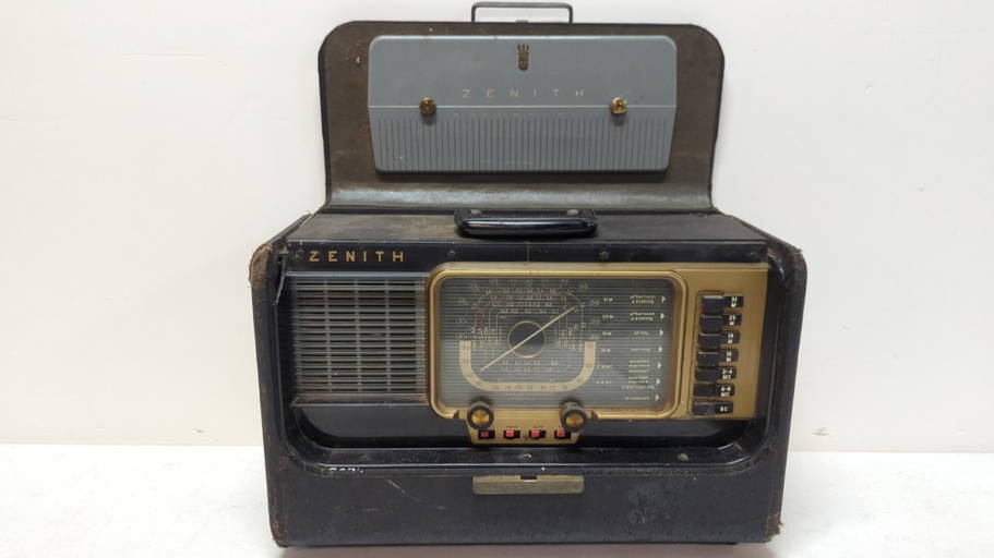 Antique Zenith Transoceanic Radio Dec 31, 2022 Heritage Antiques