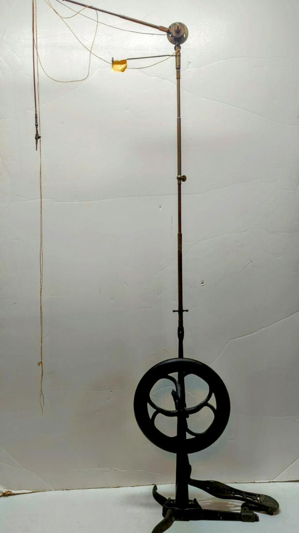 Rare Antique Dentist pedal drill (1 of 4)
