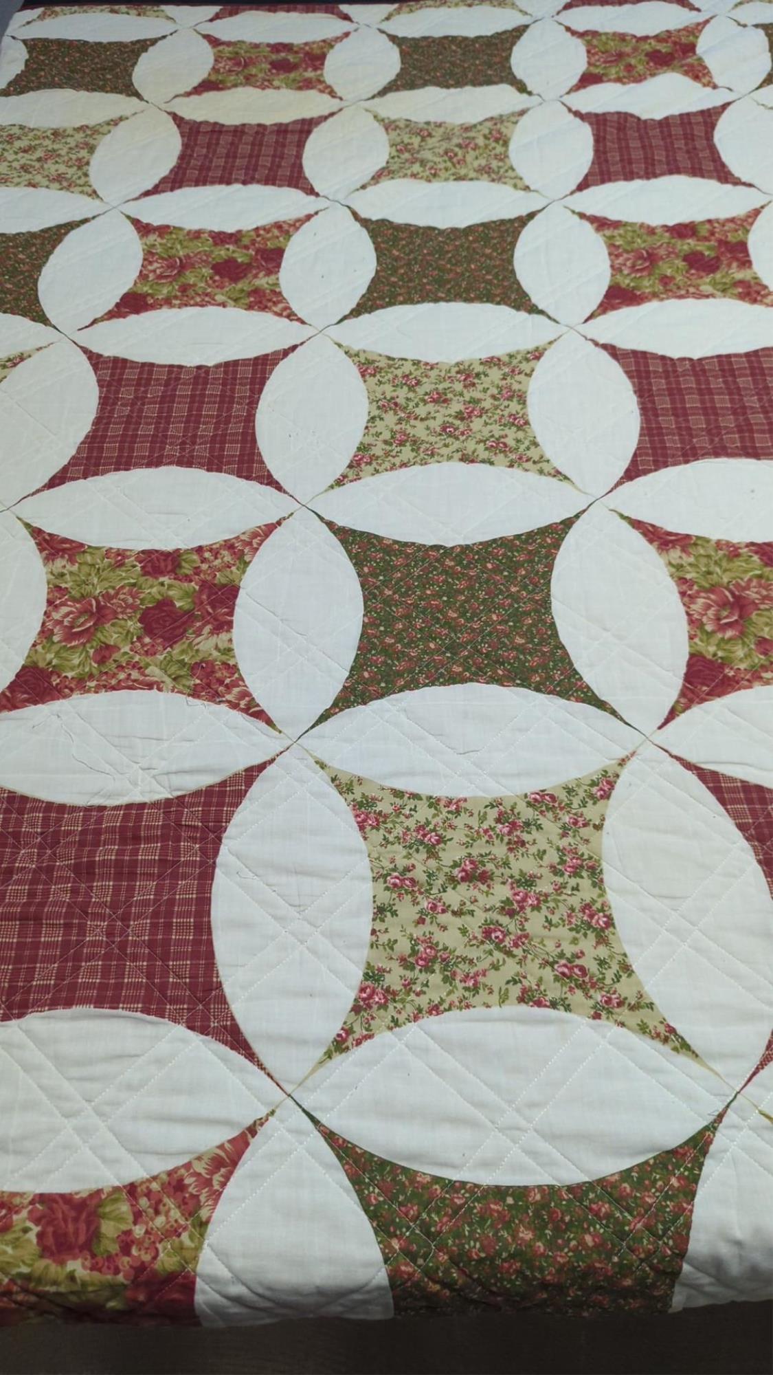 large squares quilt with red edge (1 of 2)