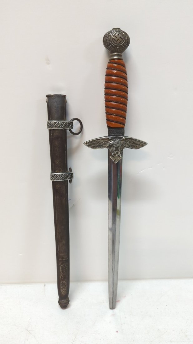 German Dagger (1 of 4)