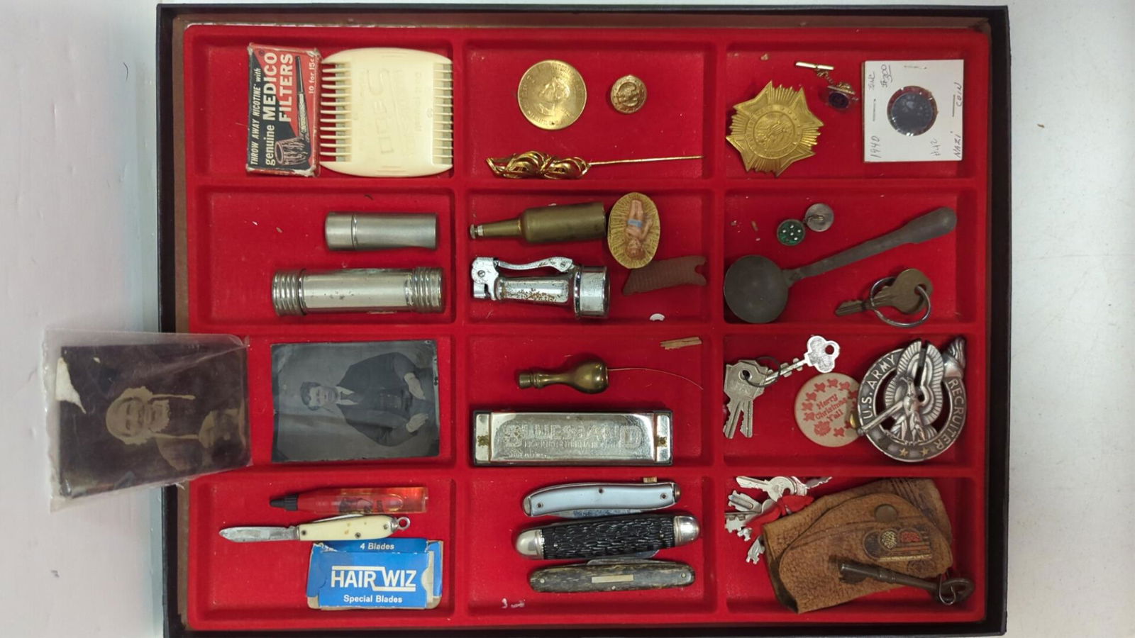 Display tray with assorted vintage items (1 of 2)
