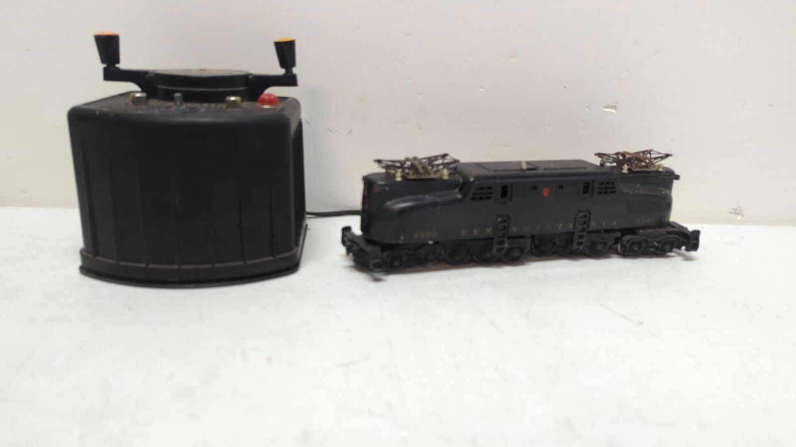 Lionel Pennsylvania Engine # 2360 (1 of 3)