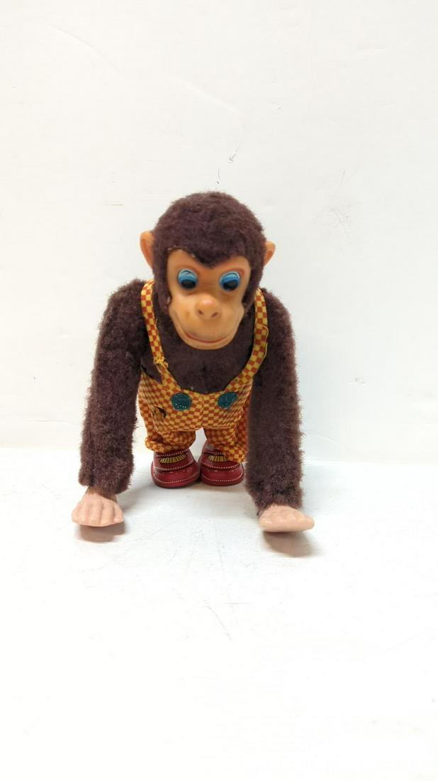 Vintage Japan Battery operated Walking Monkey (1 of 2)