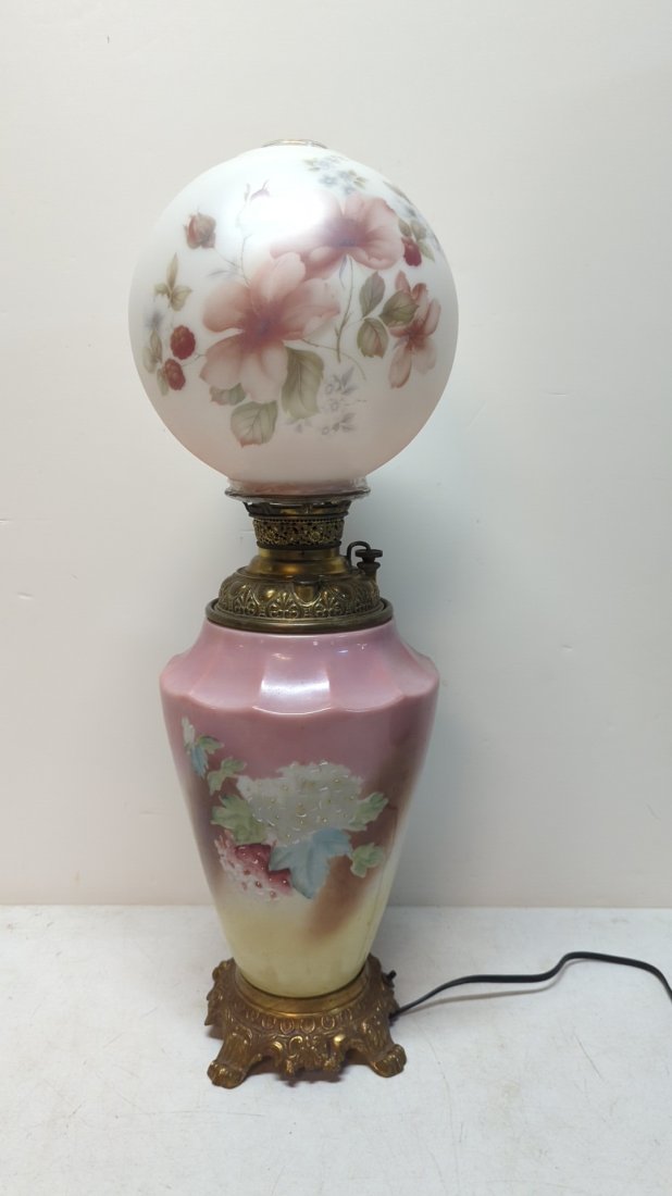 Antique gone with the Wind Lamp: 28" tall converted from old oil lamp to electric lights top and bottom