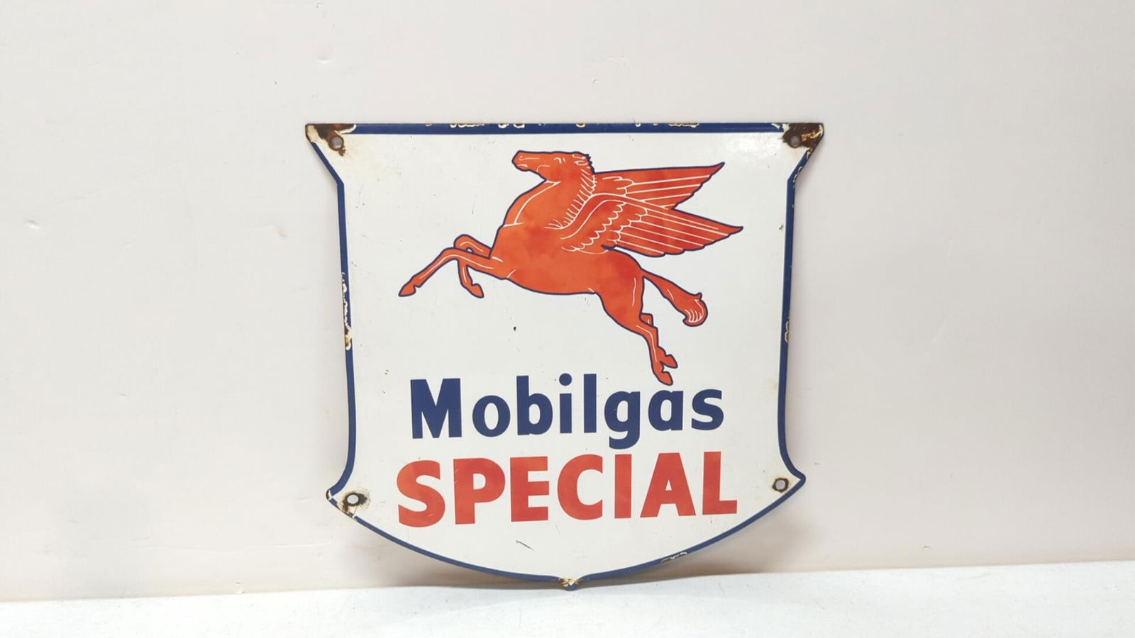 Porcelain Mobil Gas Special Pump Plate (1 of 3)