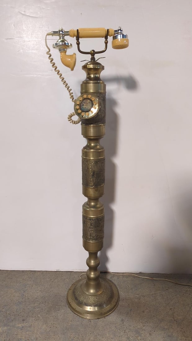 Vintage French style telephone (1 of 3)