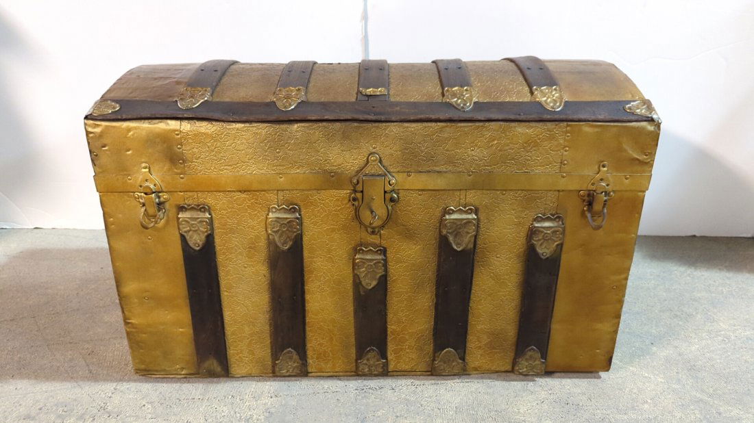 Antique Dome Top Trunk (1 of 5)