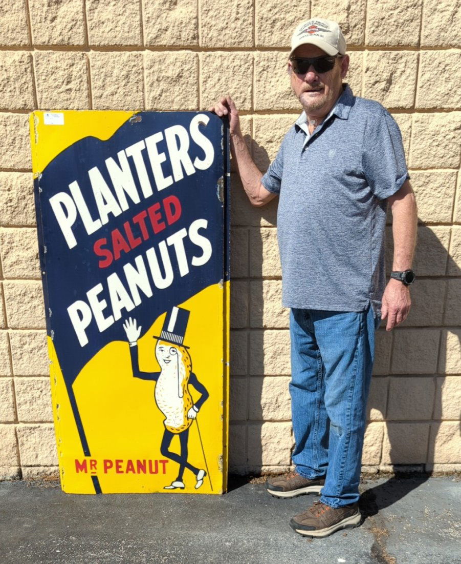 Planters Peanuts Porcelain Lighthouse sign (1 of 6)