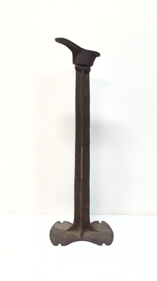 Cast Iron shoe last (1 of 2)