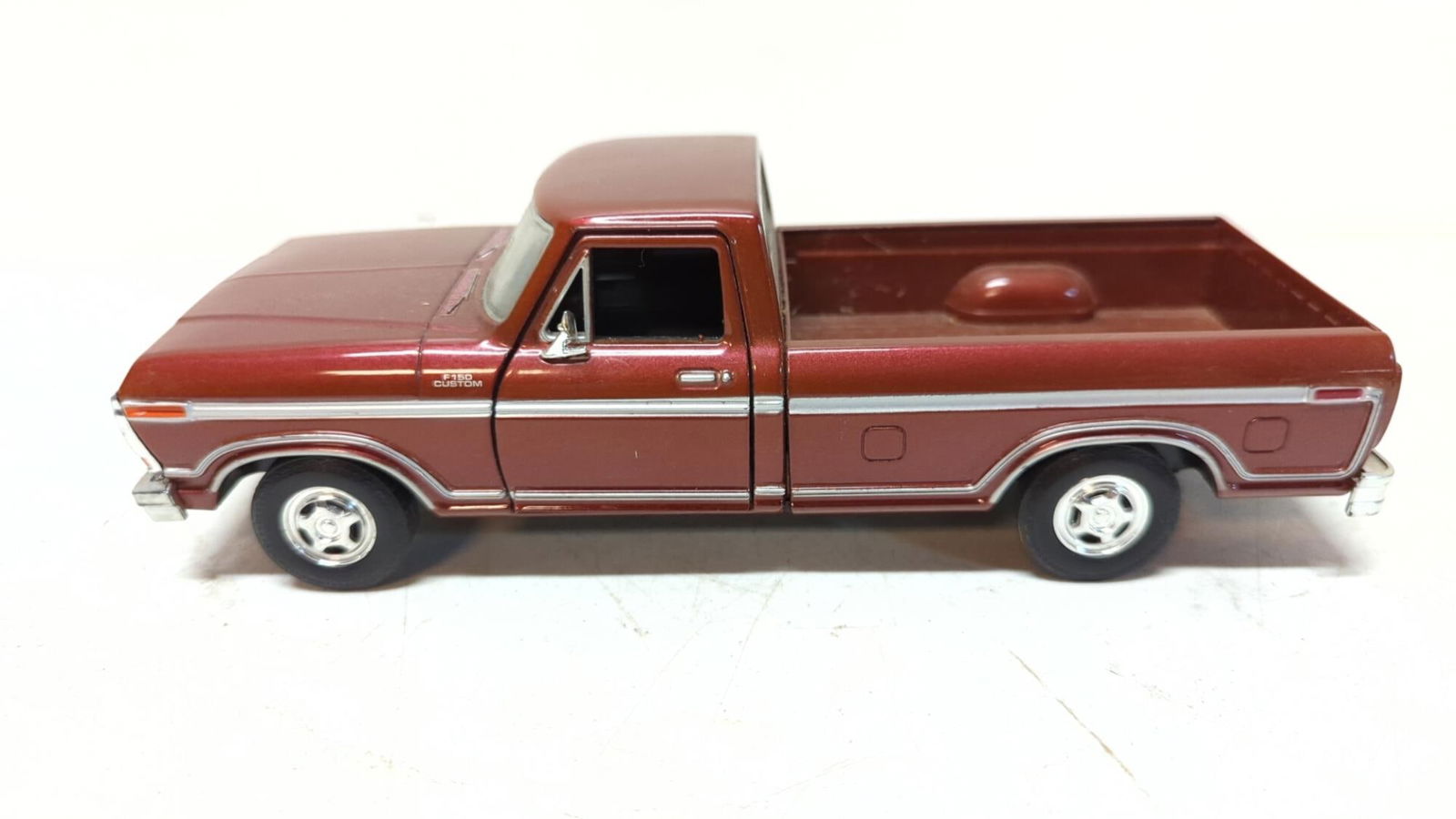 1979 Ford F150 Custom Pickup  die cast 1:24 scale (1 of 3)