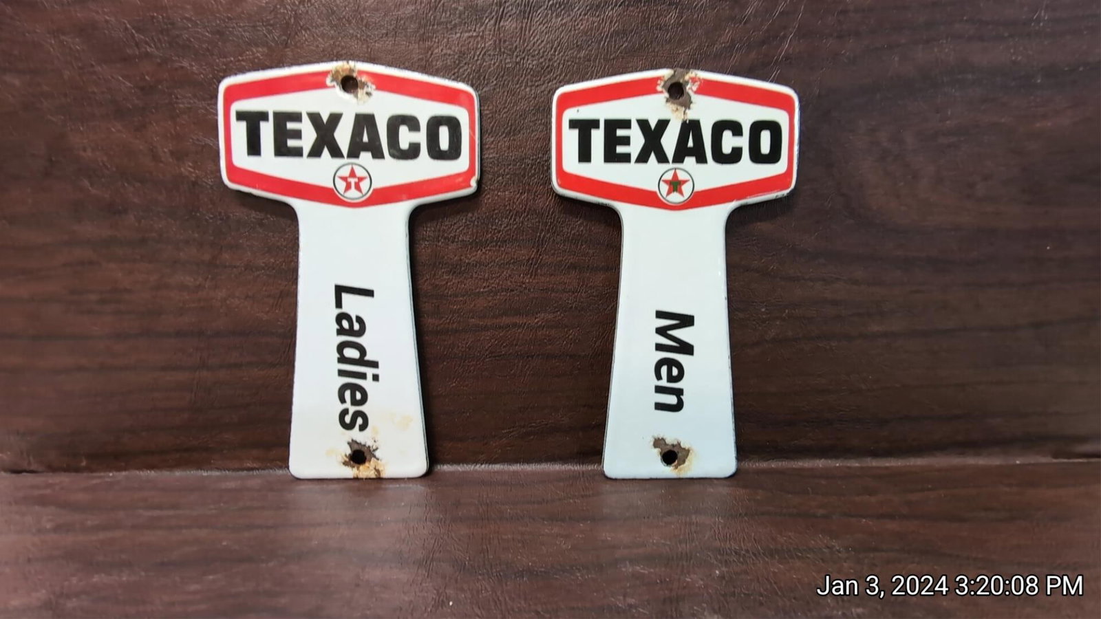 Porcelain Texaco Men and Womens Key Holders (1 of 2)