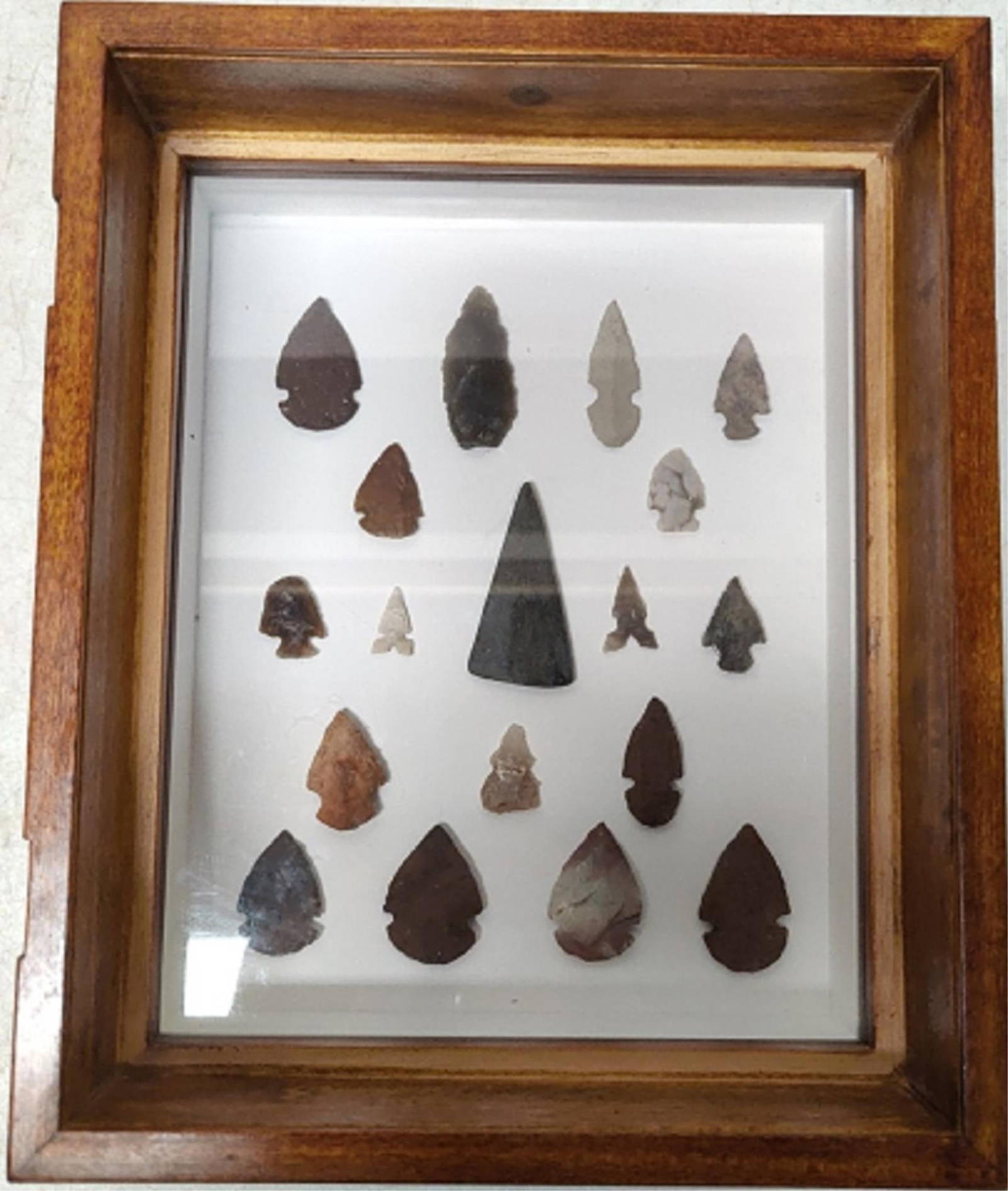 Shadow Box Of Arrowheads (18) Auction