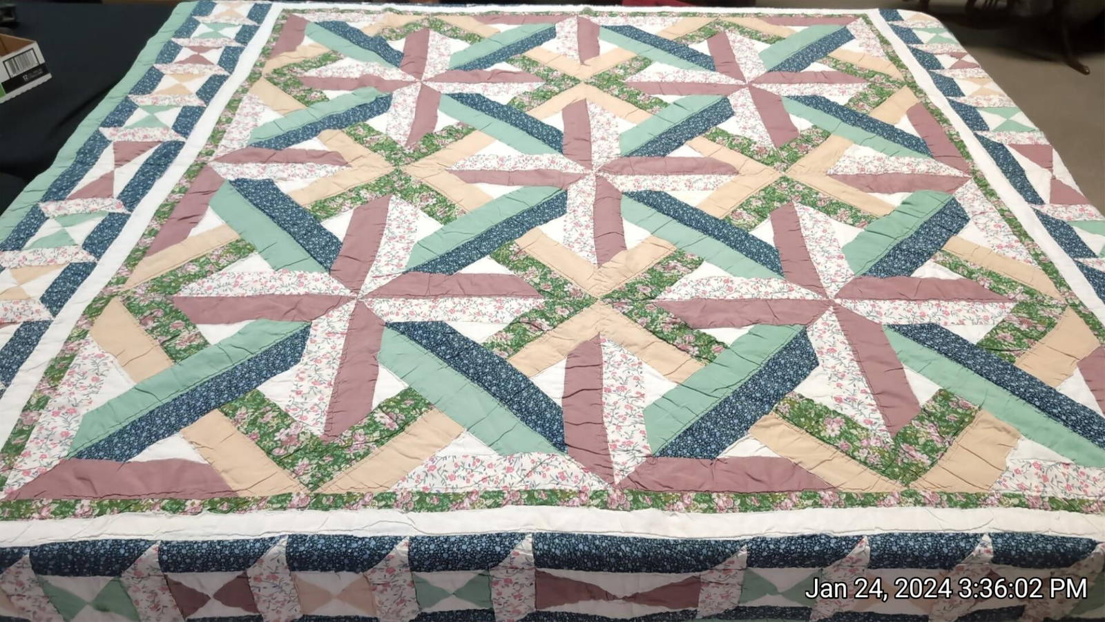 Hand Made Vintage Quilt Auction