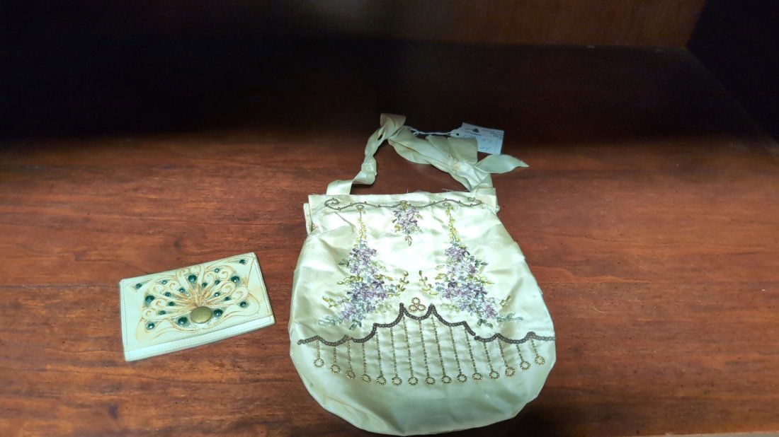 Vintage Ribbon Decorated Purse & small purse (1 of 1)