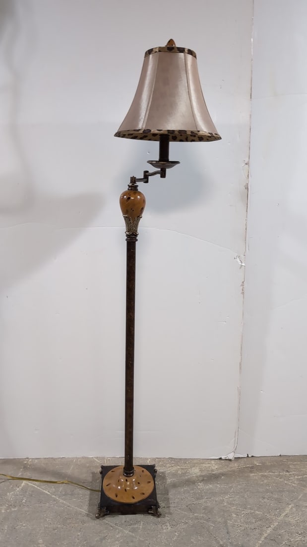 Vintage metal Bridge Floor lamp (1 of 2)
