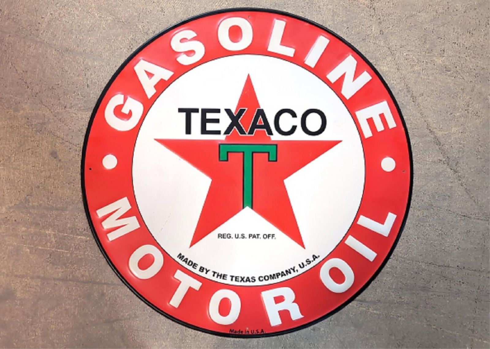 Emobssed Metal Texaco Motor Oil Sign: Single sided 29 1/4" Rd