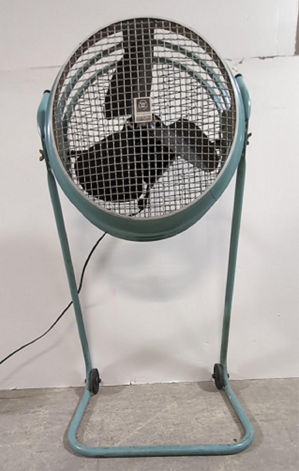 Vintage Westing House Floor Fan (1 of 2)