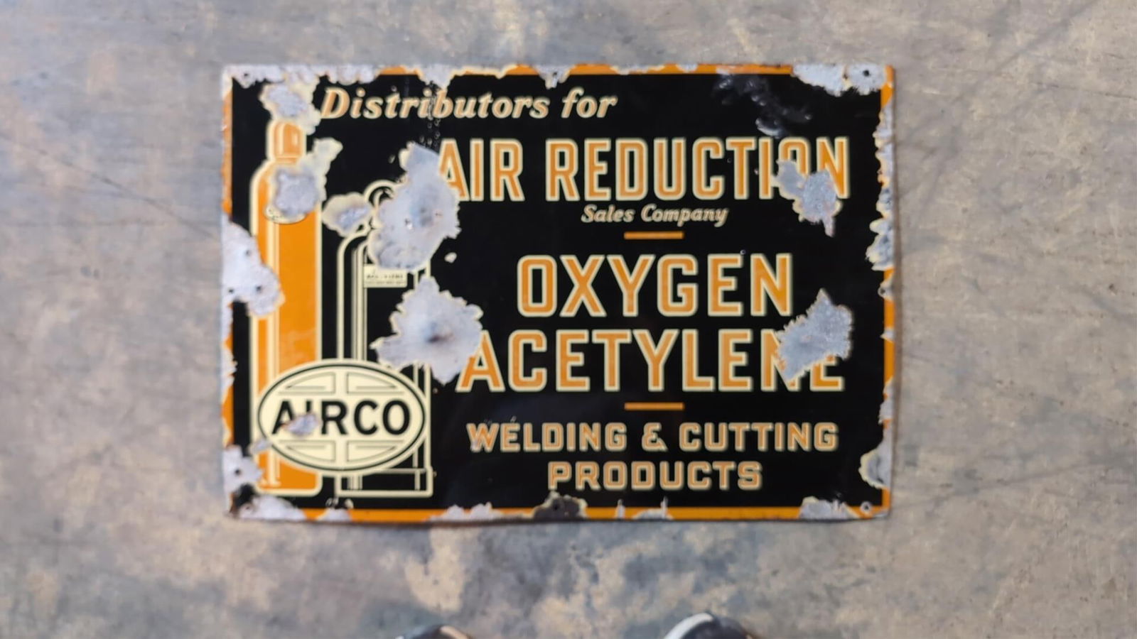 Porcelain AIRCO air reduction Sales Co., Sign (1 of 5)