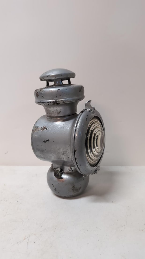 T - Model Auto Kerosene light (1 of 3)