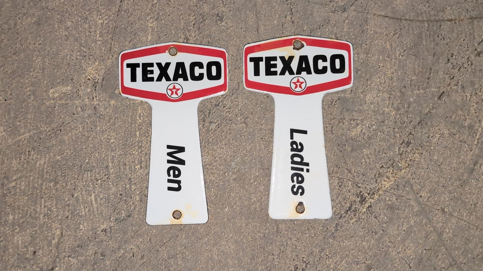 Porcelain pair of Texaco Restroom Key Fobs (1 of 2)