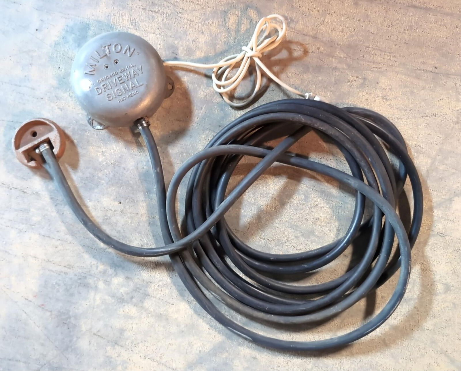 Milton Driveway Singal Alarm (1 of 2)