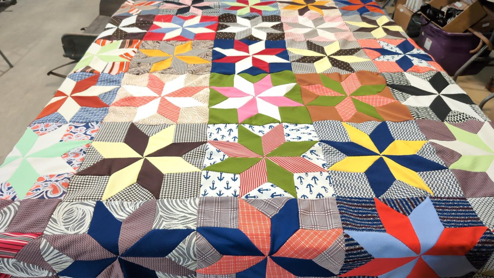 Vintage Polyester quilt top: good condition hand done 70" x 82"