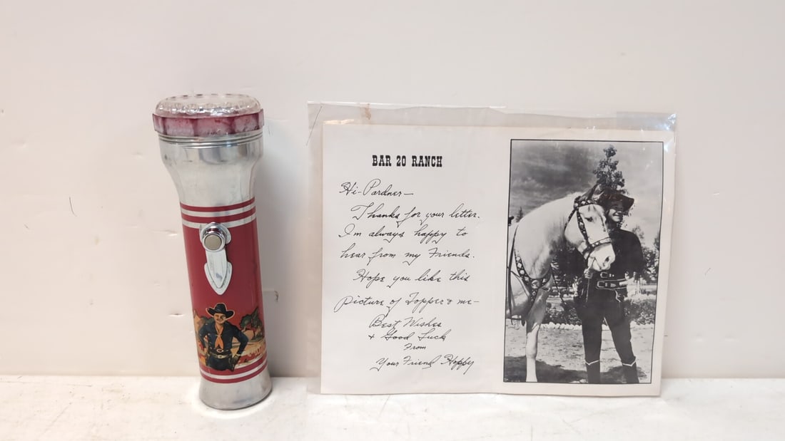 Vintage Hopalong Cassidy Flashlight & Picture: Flashlight with morse Code - Picture with letter