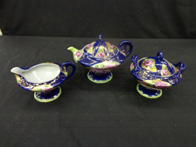 3 pc tea set no mark. Teapot is 5” tall with lid: 3 pc tea set no mark. Teapot is 5” tall with lid