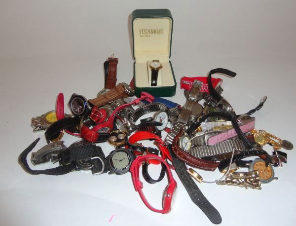 A collection of twenty one gentleman's wrist watch: A collection of twenty one gentleman's wrist watches and sixteen lady's wrist watches, brands include; Rotary; Timex; Festina; Pulsar; Orient; and Swiss Army (37)IMPORTANT: This lot is subject to VAT