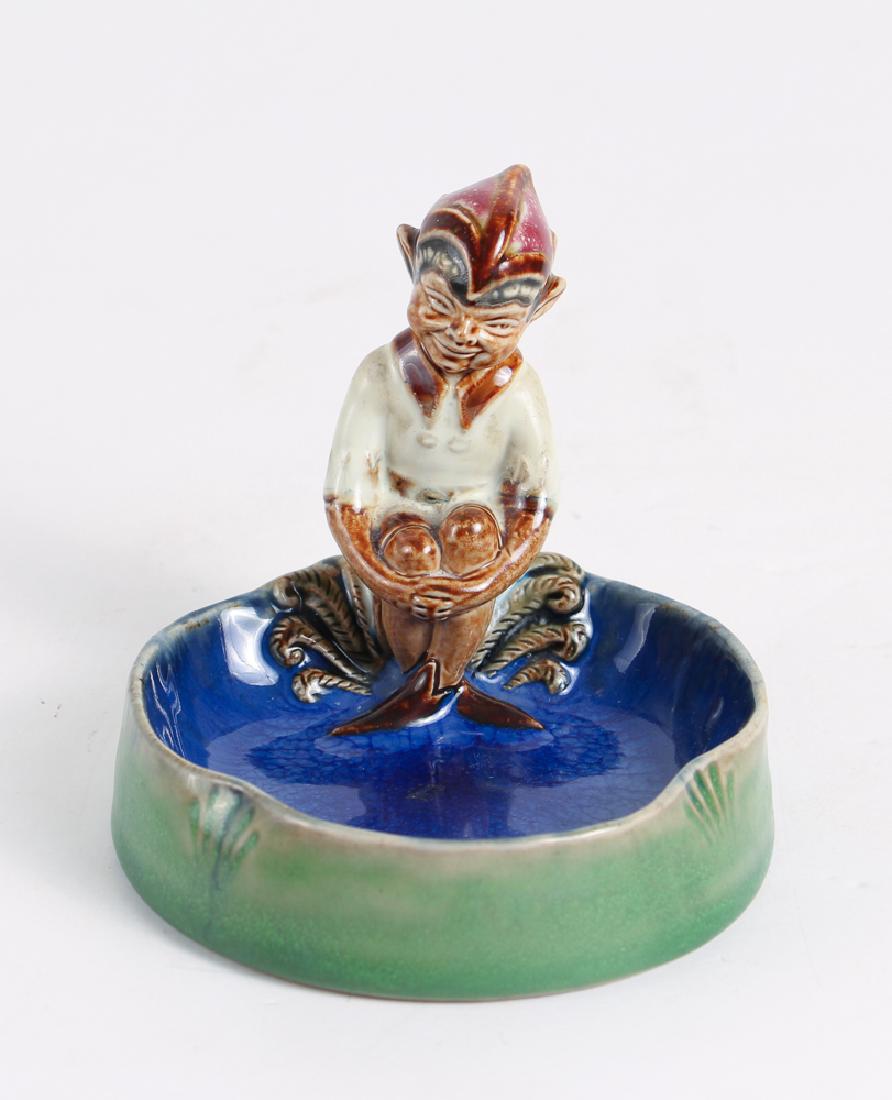 Doulton Lambeth stoneware Pixie Ashtray (1 of 8)