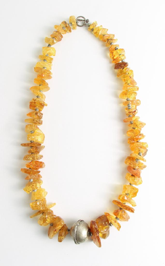 Chunky Amber & Silver Tone Bead Necklace (1 of 3)
